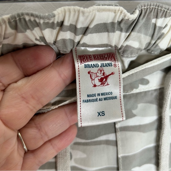 True Religion camo print joggers size XSmall khaki cream street comfy - Picture 2 of 6